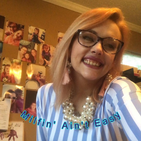 Meet your Posher, Randi - Picture 1 of 1